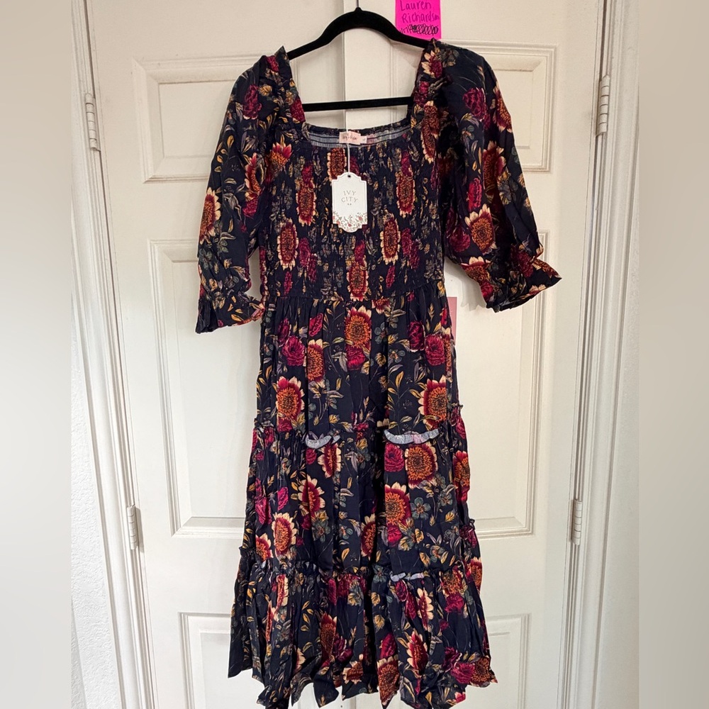 Ivy City Co Madeline Dress in Moody Sunflower NWT Size L - Picture 6 of 10